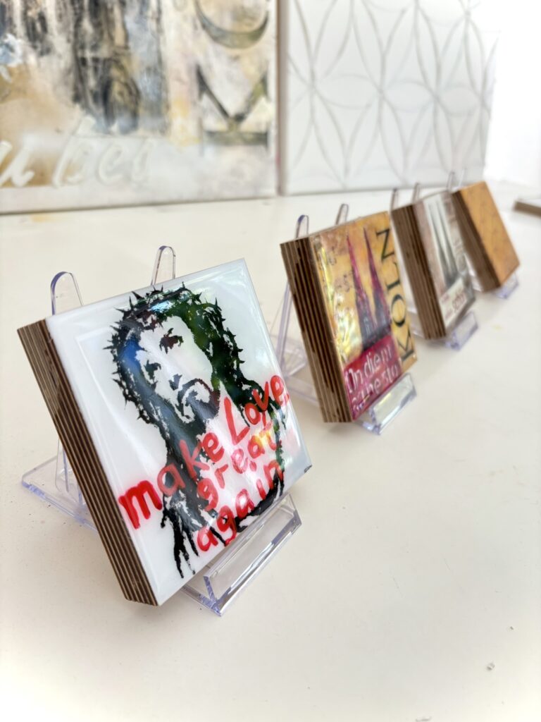 4 Miniaturen von der Seite